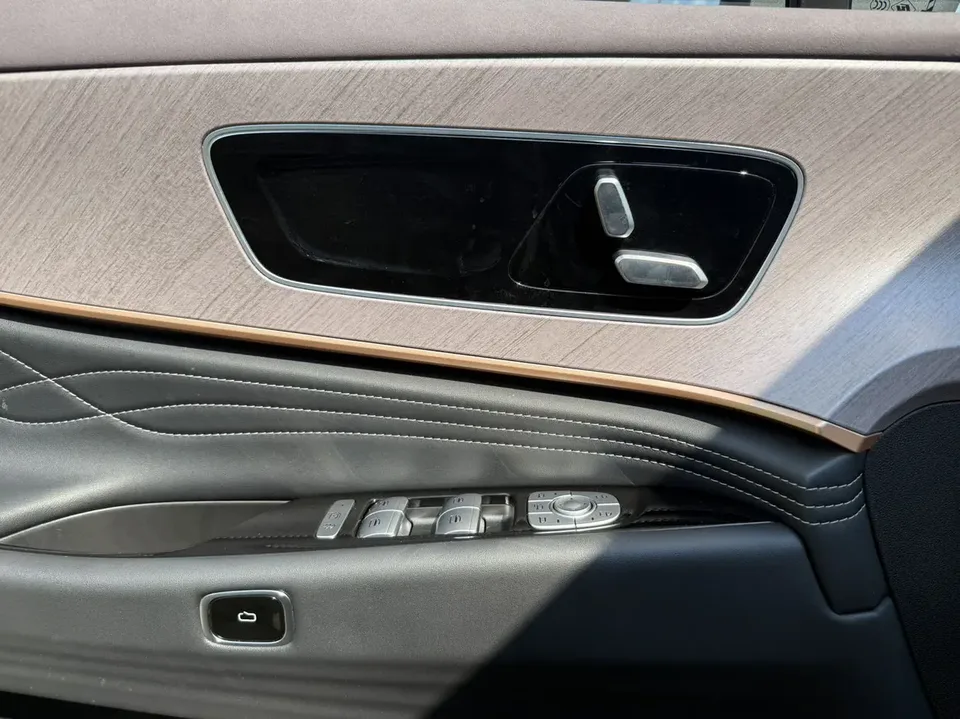 Chery Tiggo 9 C-DM Tiggo 9 C-DM 2025 106km Super Edition LiFePO4 2024 — миниатюра 4