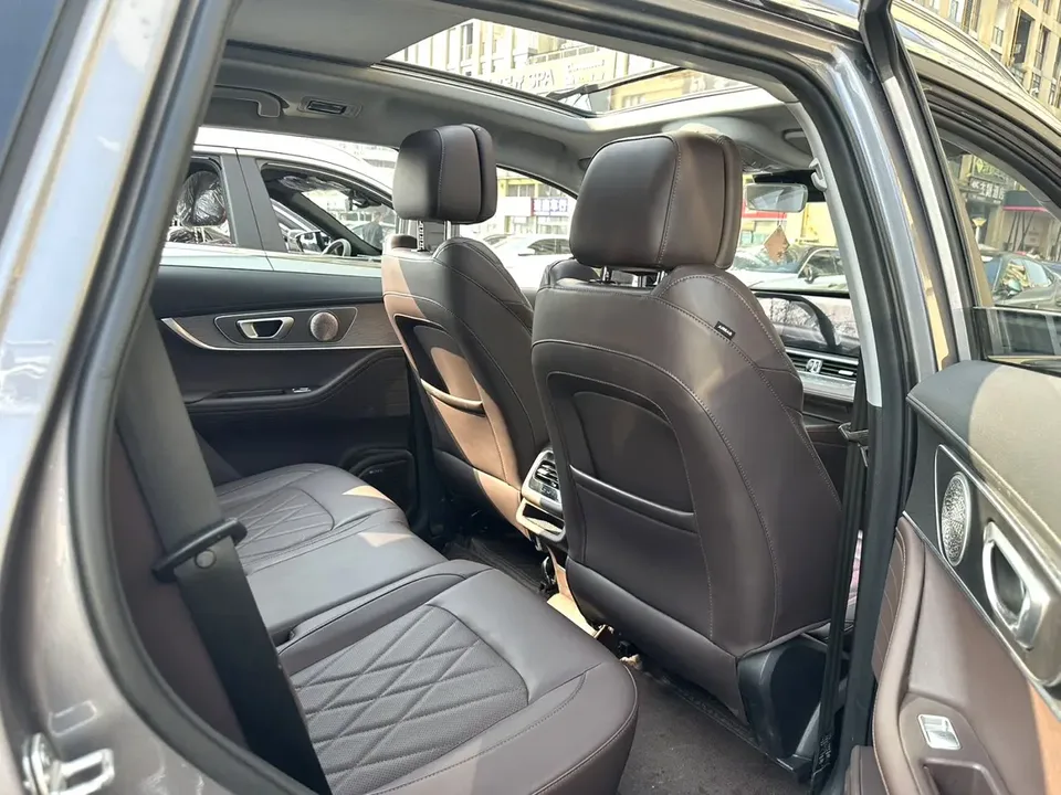 Chery Tiggo 8 Pro Tiggo 8 PRO 2024 Champion Edition 390T 2WD Proud Edition 7 seats 2023 — миниатюра 3