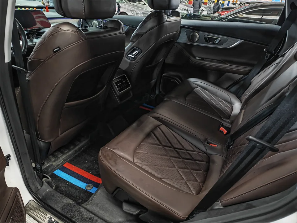 Chery Tiggo 8 Pro 390T 2WD Sky Edition 5 Seaters 2023 — миниатюра 3