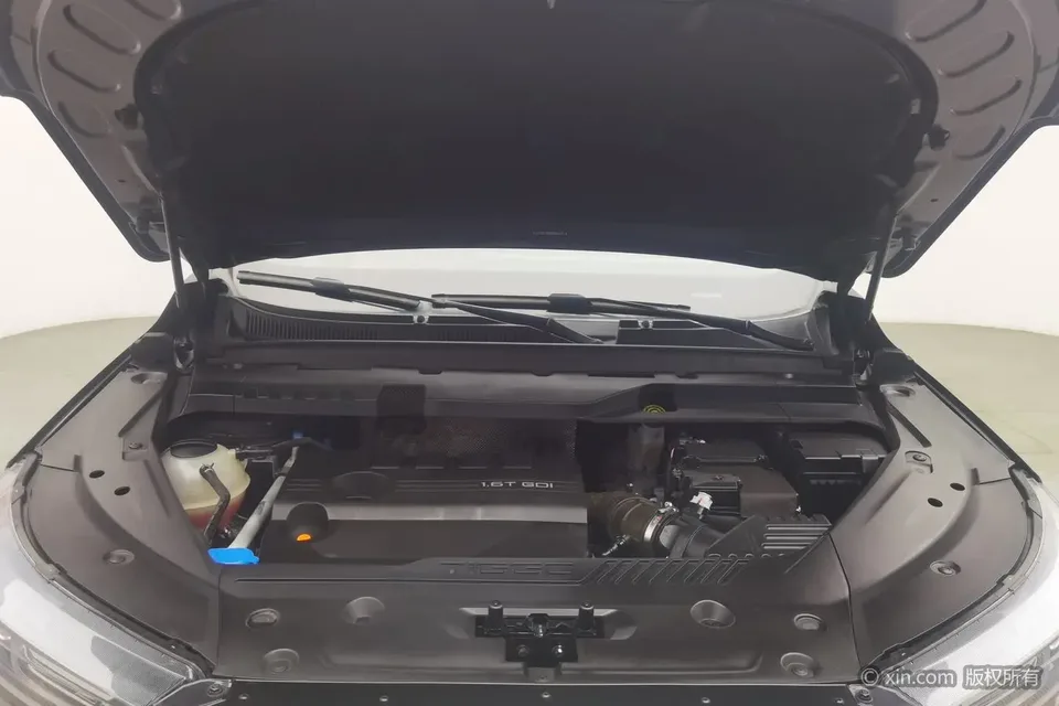 Chery Tiggo 8 PLUS 290TGDI DCT luxury edition+ 2023 — миниатюра 2
