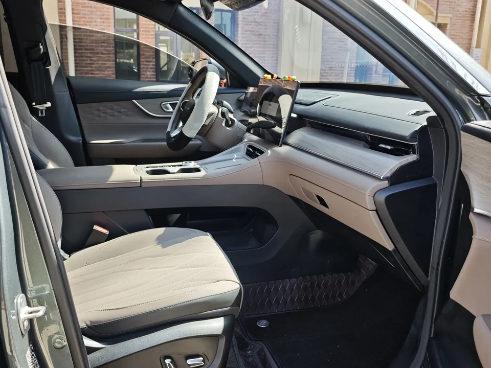 Chery Tiggo 8 PLUS Tiggo 8 PLUS 2025 Kunpeng 290TGDI DCT Premium 5-seater 2025 — миниатюра 5