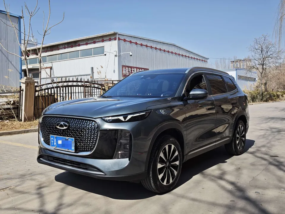 Chery Tiggo 8 PLUS 2025