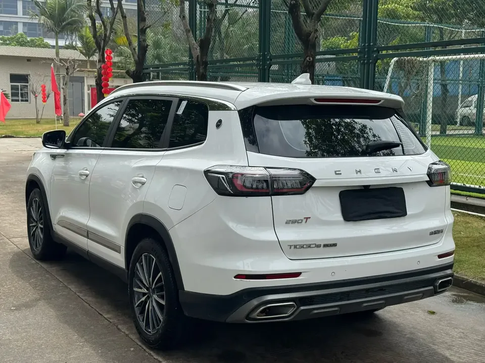 Chery Tiggo 8 PLUS Tiggo 8 PLUS 2024 Champion Edition Kunpeng 290TGDI DCT Luxury Edition 5-seater 2024 — миниатюра 4