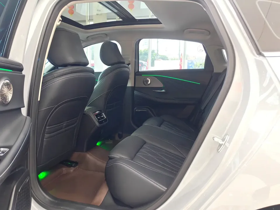 Chery Arrizo 8 1.6TGDI DCT Rui 2025 — миниатюра 3