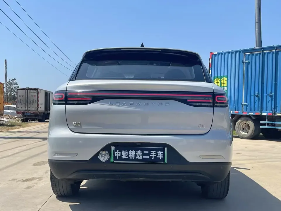 Leapmotor Zero running C11 Extended Range 180 Comfort Edition 2023 — миниатюра 2