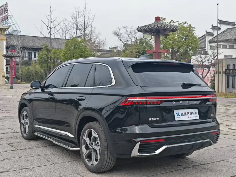 Geely Monjaro 2.0TD DCT EVO 2WD Changfeng Edition 2025 — миниатюра 4