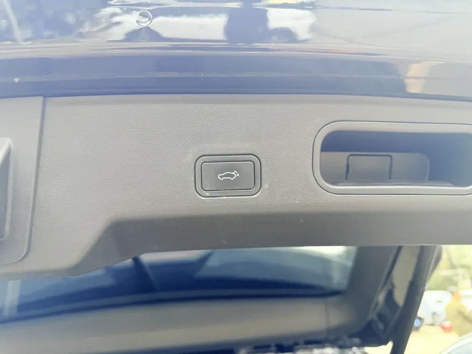 Geely Atlas L Boyue L 2023 1.5TD DCT Premium Edition 2023 — миниатюра 3