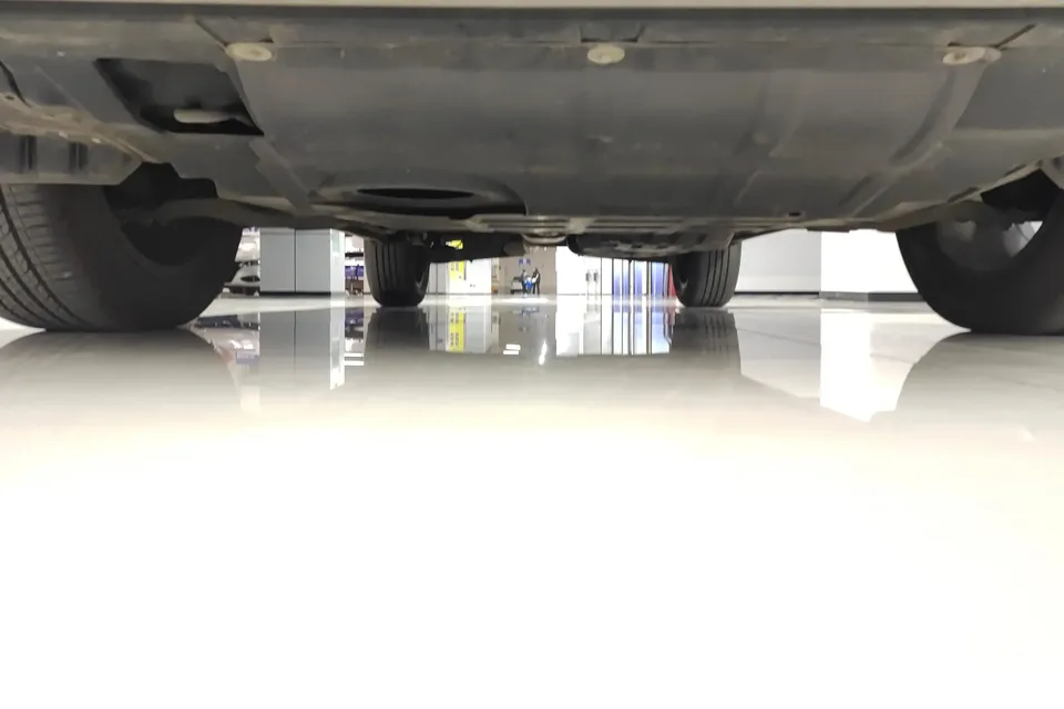 Geely Atlas 1.8TD DCT Smart Elegant Edition 2023 — миниатюра 3