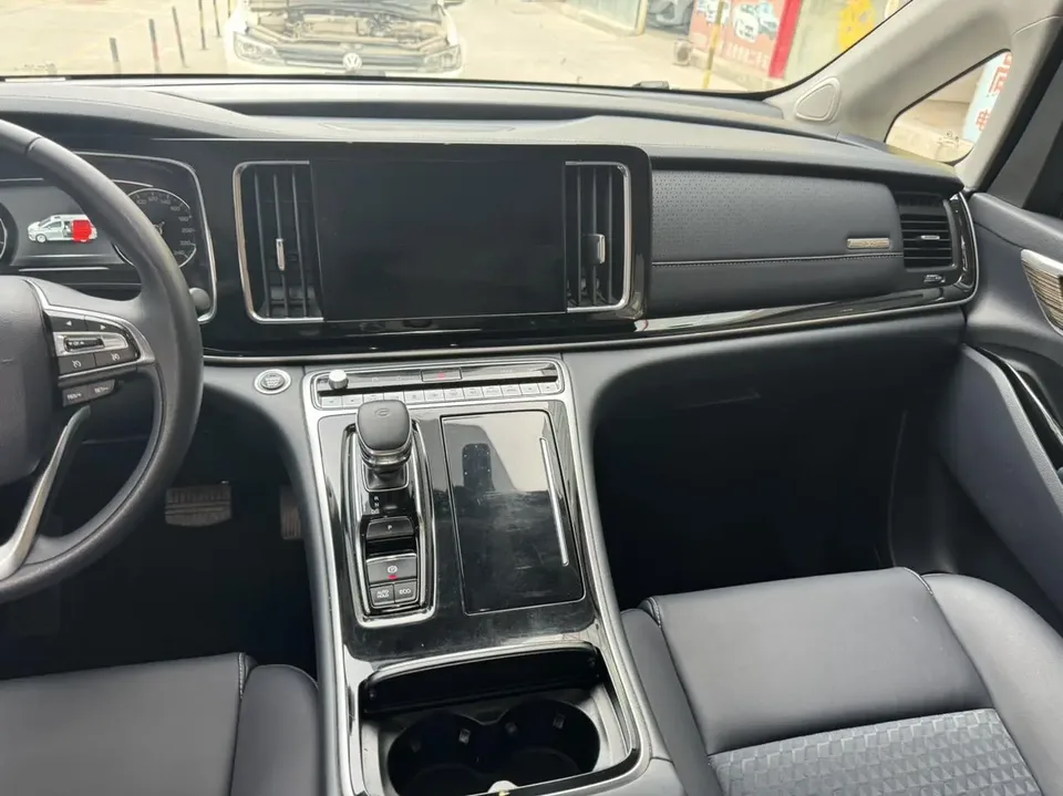 GAC Trumpchi M8 Trumpchi M8 2023 Lingxiu Series 390T Deluxe Edition 2023 — миниатюра 4