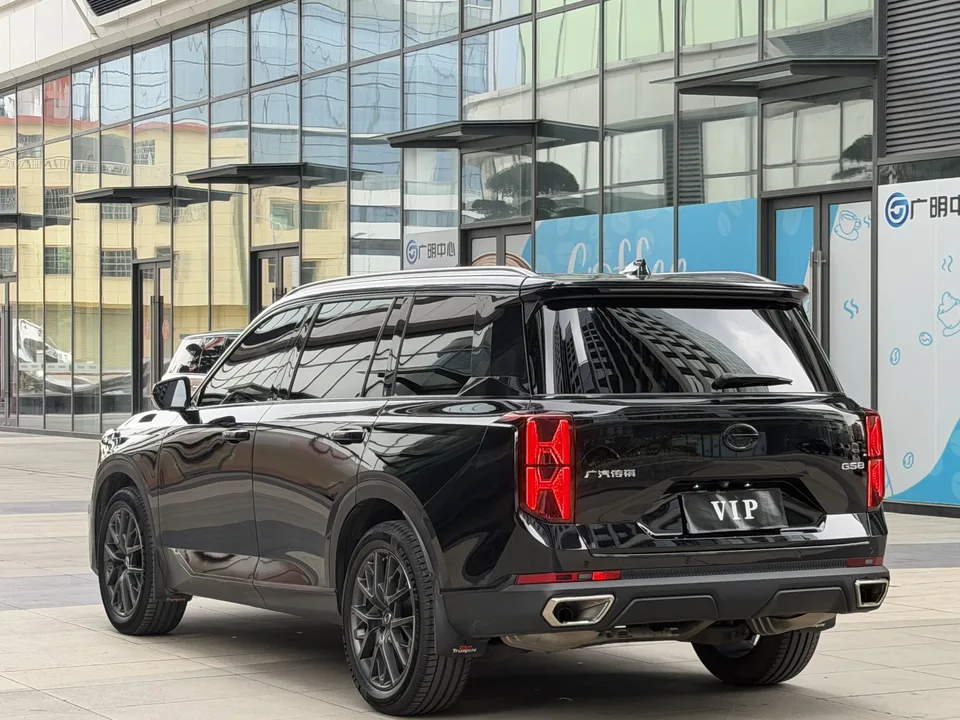 GAC Trumpchi GS8 Trumpchi GS8 2022 Pilot Series 2.0TGDI 2WD luxury smart connected version 7 seats 2023 — миниатюра 2