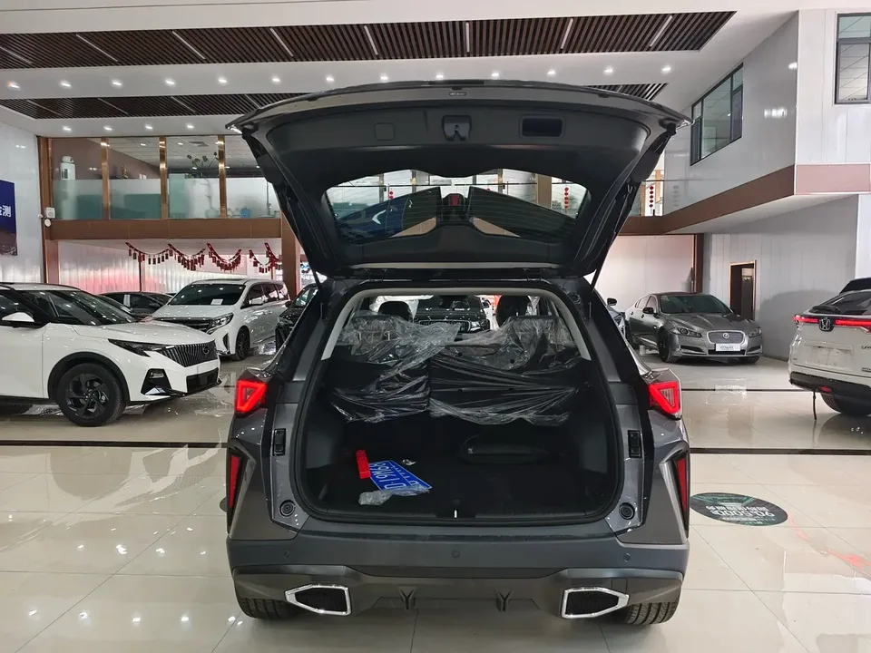 GAC Trumpchi GS3 Shadow Speed 270T Enjoy Edition 2025 — миниатюра 3