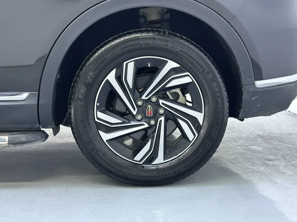 Hongqi HS5 Hongqi HS5 2022 facelift 2.0T Zhilian Qixiang Edition 2022 — миниатюра 3