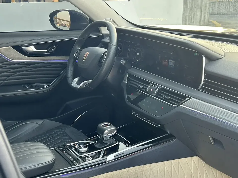Hongqi HS5 Hongqi HS5 2022 2.0T Zhilian Qixiang 4WD Edition 2022 — миниатюра 5