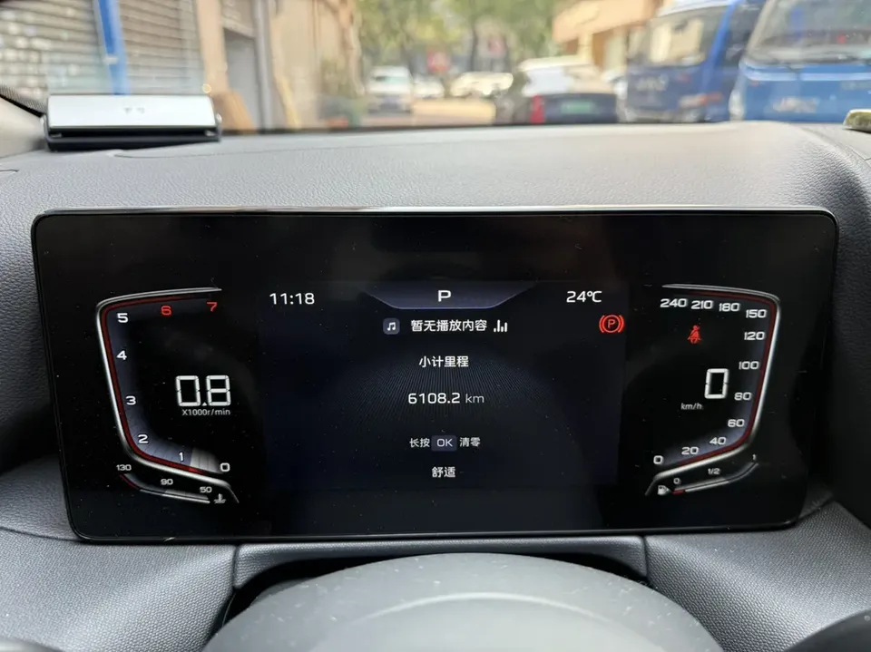 Hongqi HS3 1.5T Brave Edition 2024 — миниатюра 4