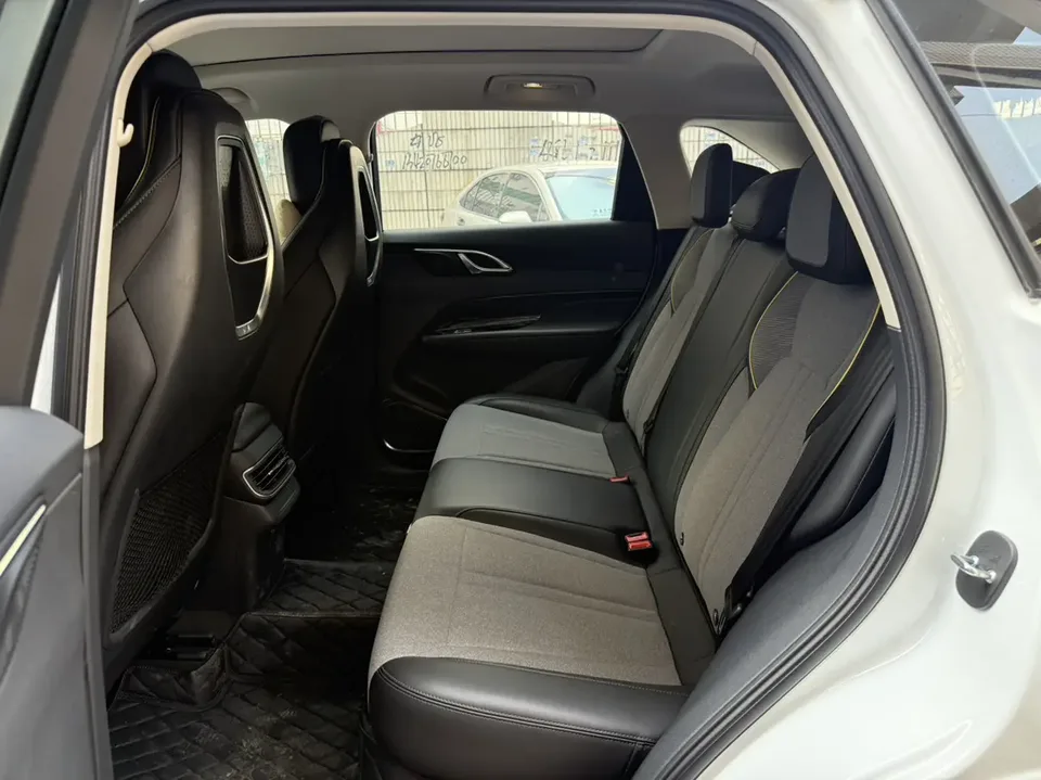 Hongqi HS3 1.5T Brave Edition 2024 — миниатюра 5