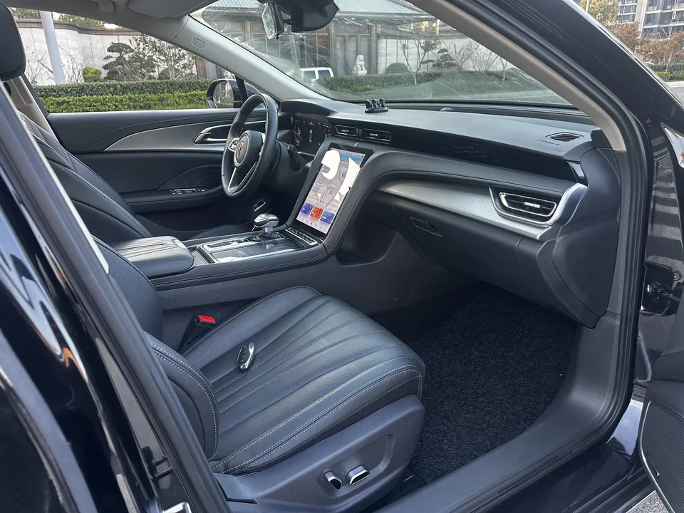 Hongqi H5 Hongqi H5 2023 1.5T DCT Zhilian Qiyun Edition 2023 — миниатюра 4
