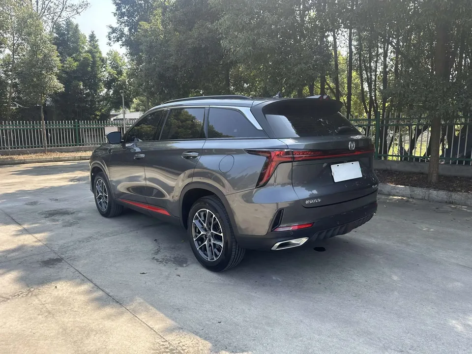 Changan CS75PLUS third generation 1.5T automatic premium model 2023 — миниатюра 4
