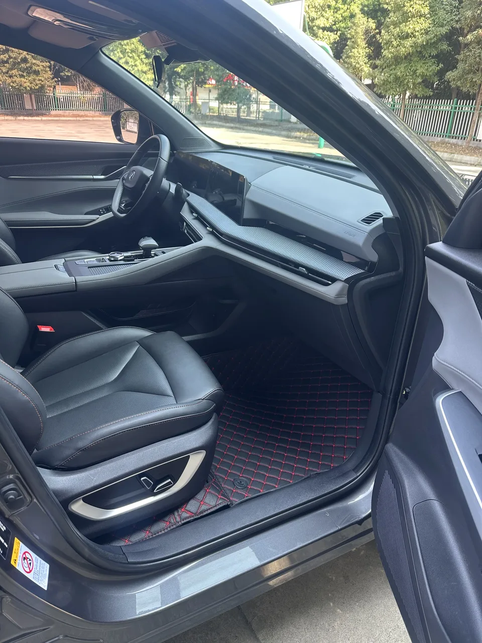 Changan CS75PLUS third generation 1.5T automatic premium model 2023 — миниатюра 5
