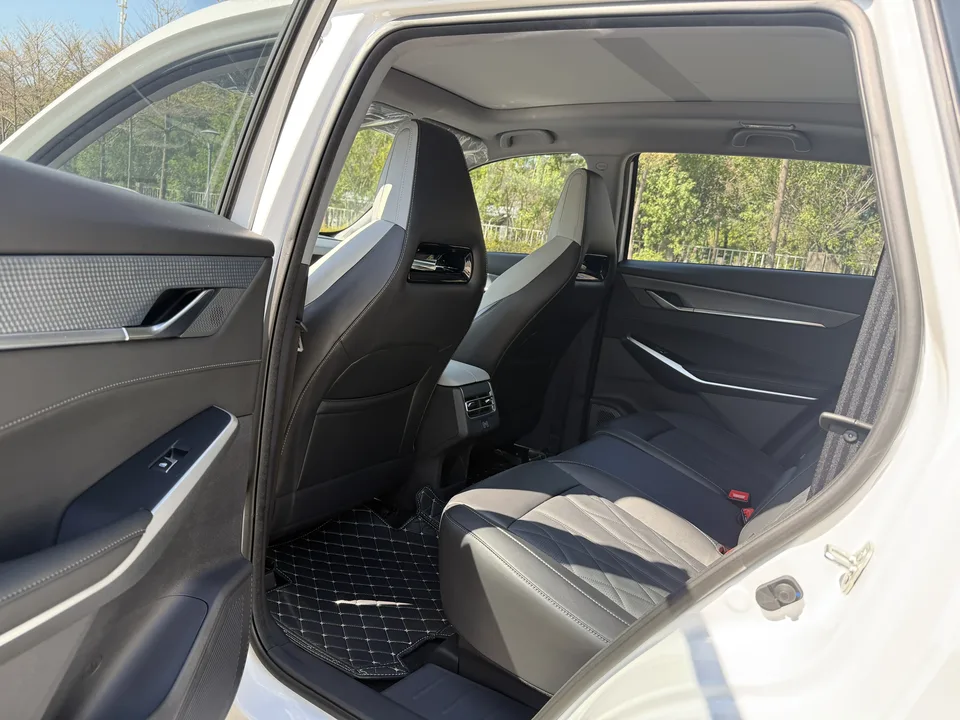 Changan CS75PLUS Third Generation Champion Edition 1.5T Automatic Cruise 2025 — миниатюра 3