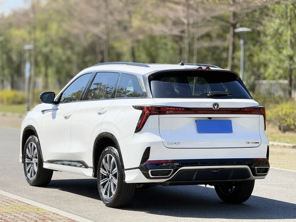 Changan CS75PLUS Third Generation Champion Edition 1.5T Automatic Cruise 2025 — миниатюра 4