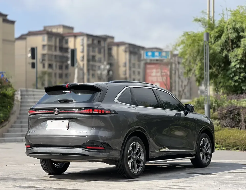 Changan CS75PLUS Changan CS75 PLUS 2025 fourth generation 1.5T New Blue Whale Smart Premium Edition 2024 — миниатюра 2