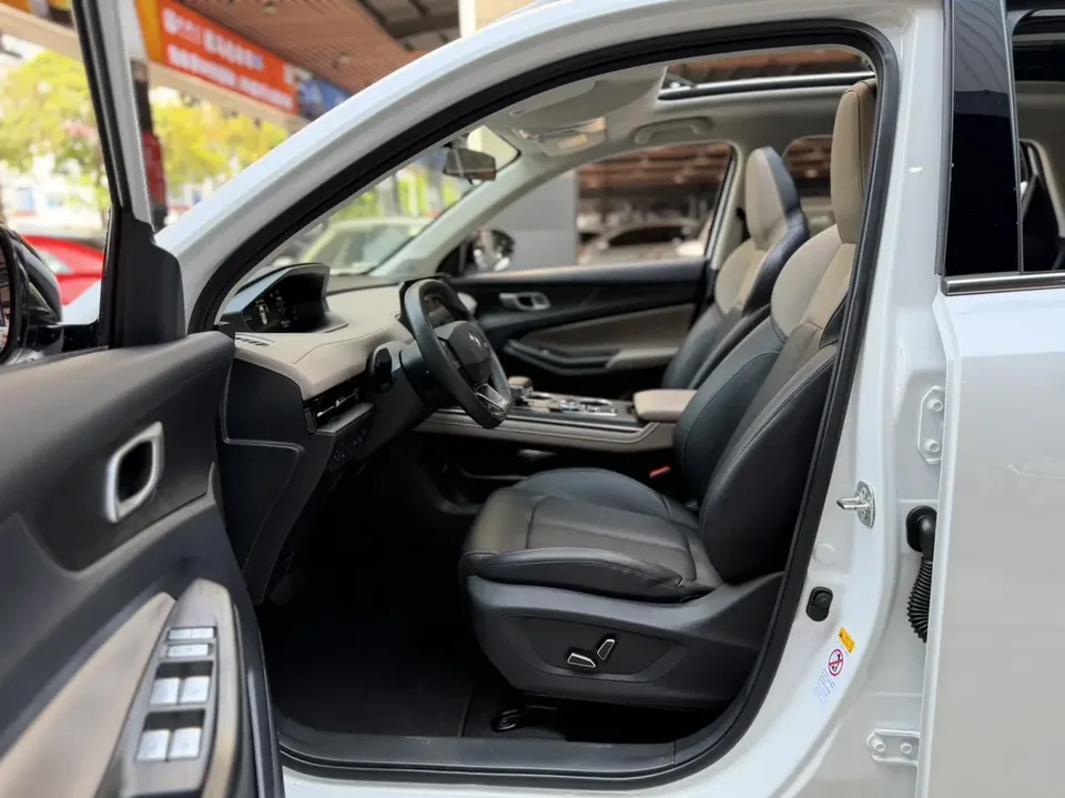 Changan CS55 Plus Changan CS55 PLUS 2022 Second Generation 1.5T DCT Premium Edition 2023 — миниатюра 4