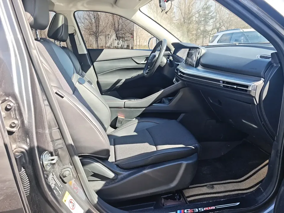 Changan CS35 Plus Enjoy Edition Blue Whale NE 1.4T DCT Luxury Edition 2023 — миниатюра 5