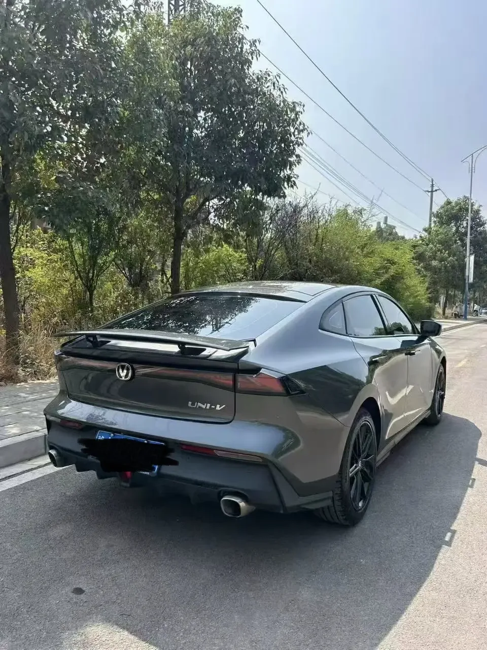 Changan UNI-V 1.5T Premium Edition 2022 — миниатюра 2