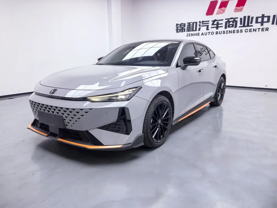Changan UNI-V 2024