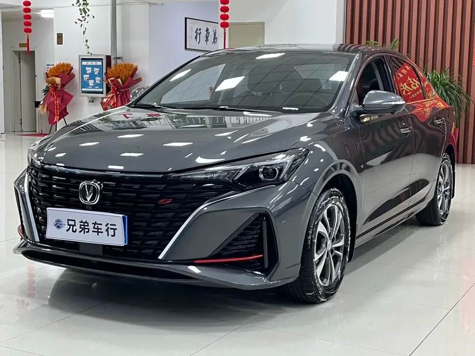 Changan Escape Escape 2024 PLUS 1.4T DCT High Energy Edition 2025 — photo 1, buy with delivery to Moscow