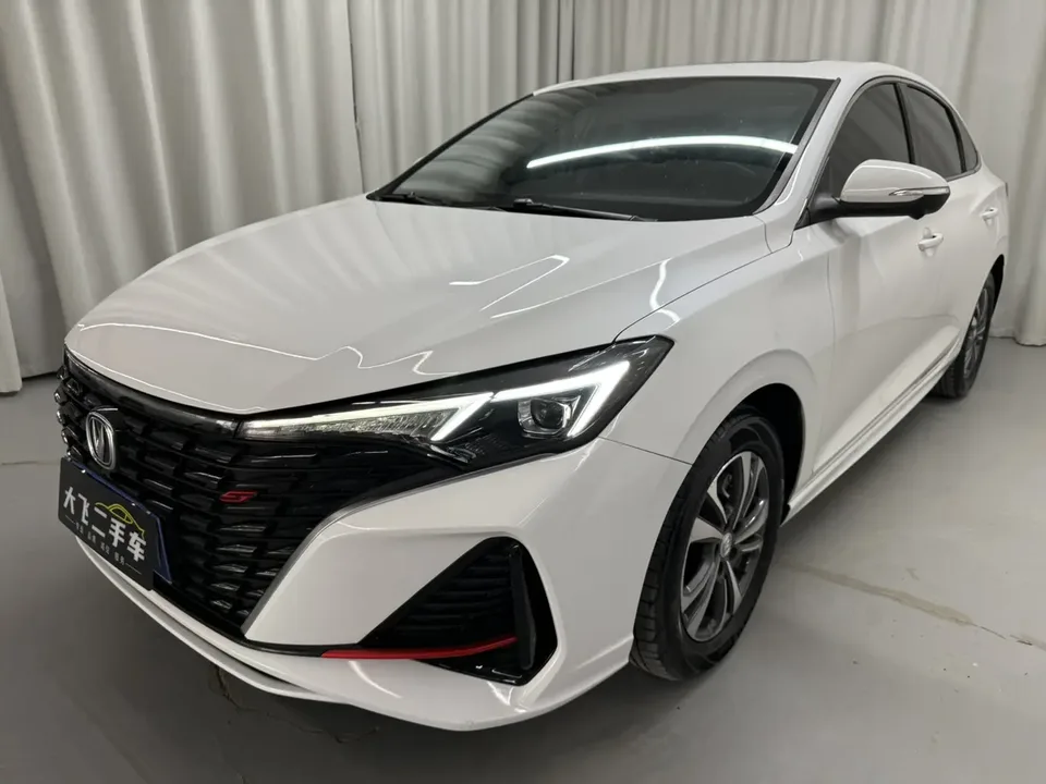 Changan Escape Escape 2024 PLUS 1.4T DCT High Energy Edition 2024 — photo 1, buy with delivery to Moscow