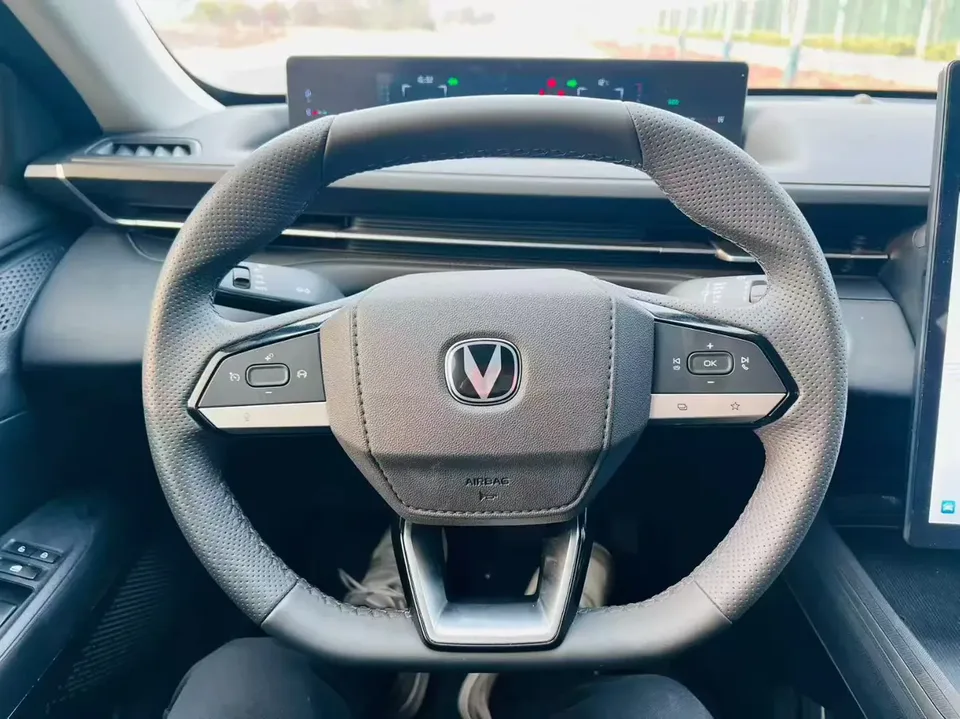 Changan Escape 1.5T DCT flagship model 2025 — миниатюра 4
