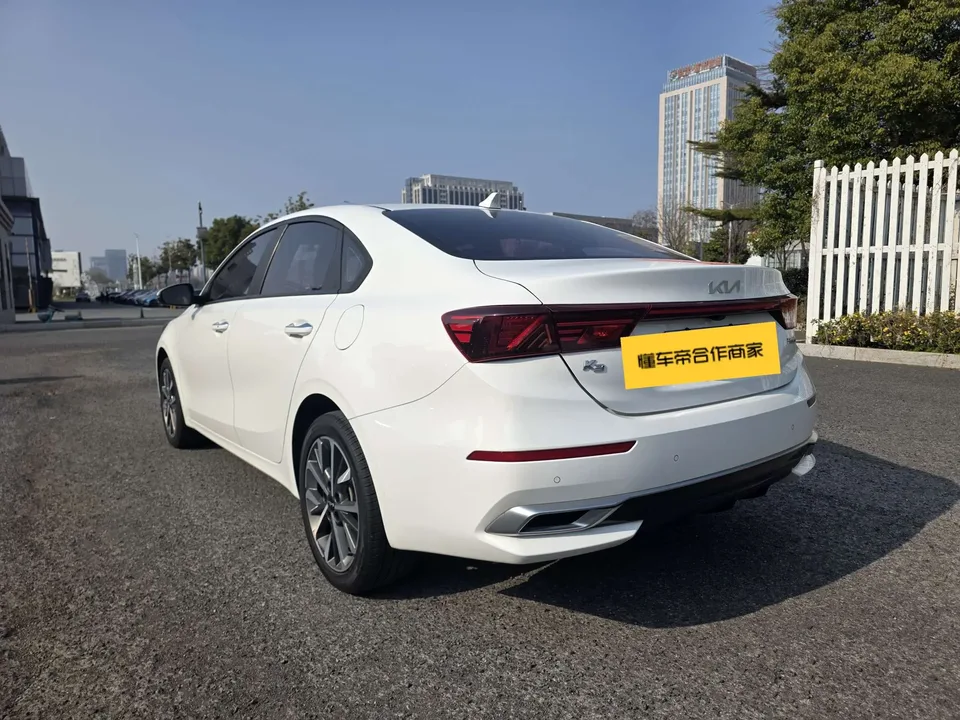Kia K3 1.5L IVT Youth Edition 2023 — миниатюра 4