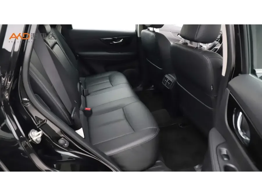 Nissan X-Trail X-Trail 2022 facelift 2.0L 2WD Intelligent Link Premium Edition 2023 — миниатюра 5