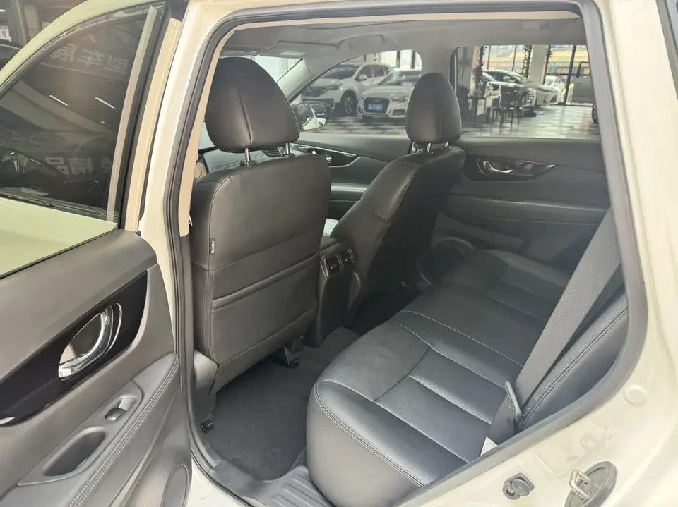 Nissan X-Trail X-Trail 2022 facelift 2.0L 2WD Intelligent Link Premium Edition 2024 — миниатюра 5
