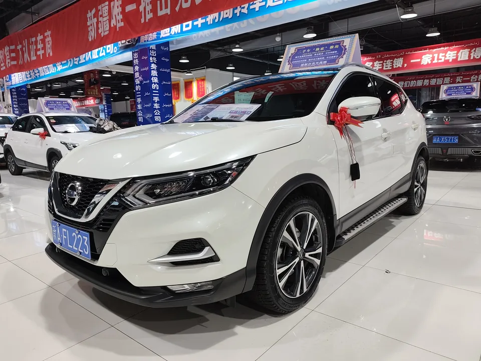 Nissan Qashqai Qashqai 2022 2.0L XV Prem. Deluxe Edition 2022 — фото 1, купить с доставкой в Москву