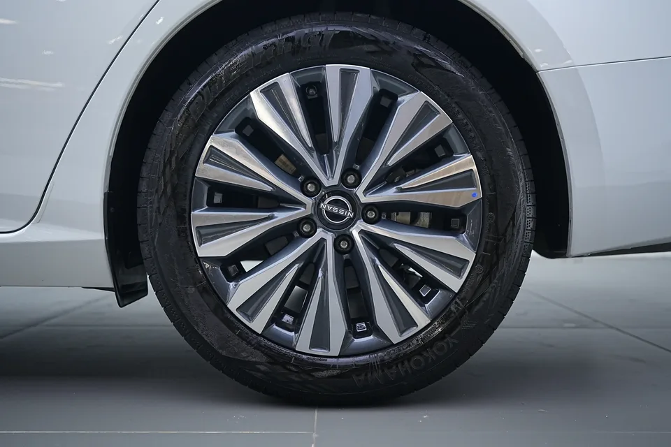 Nissan Altima Teana 2.0L XL-TLS Enjoy Edition 2023 — миниатюра 3