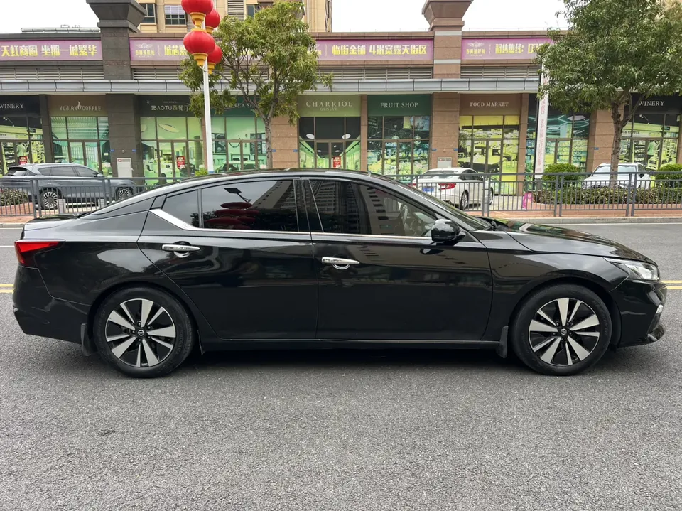 Nissan Altima Sound of nature 2021 2.0L XL Comfort Edition 2022 — thumbnail 5
