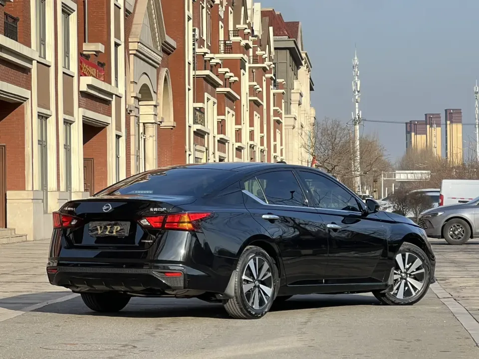 Nissan Altima Teana 2021 2.0L XL Comfort Edition 2022 — миниатюра 2