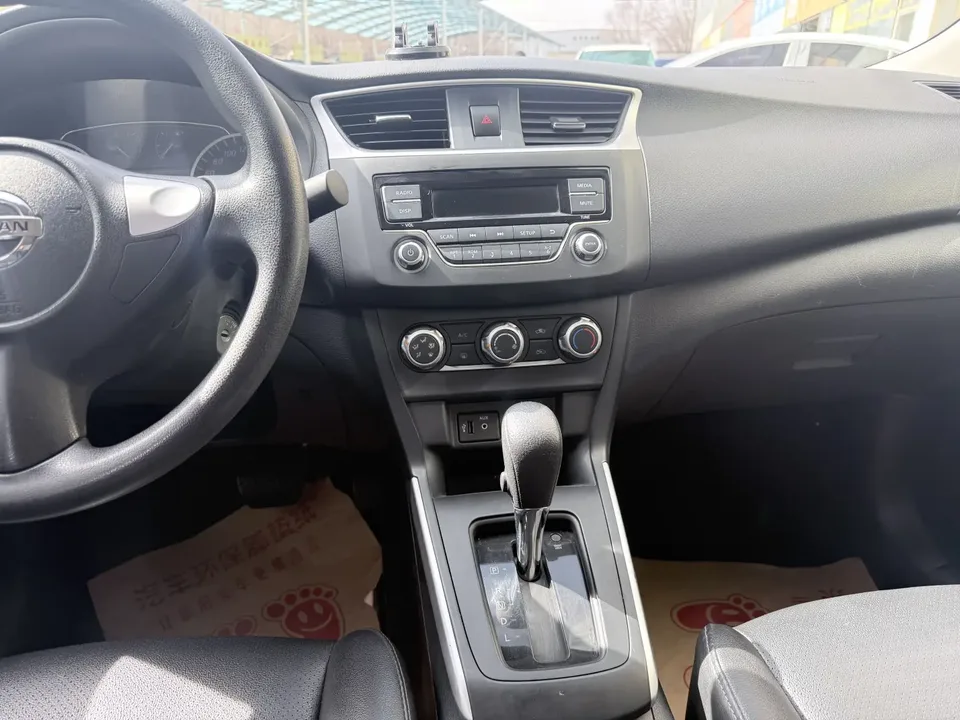 Nissan Sylphy Sylphy 2021 Sylphy 2021 Classic 1.6 XL CVT Deluxe Edition 2022 — thumbnail 4