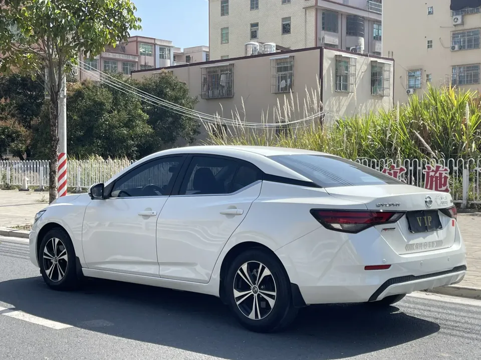 Nissan Sylphy Sylphy 2022 Sylphy 2022 1.6L XL CVT Enjoy Edition 2023 — thumbnail 4