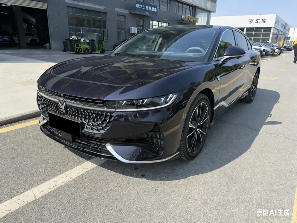 Voyah Passion PHEV 2024