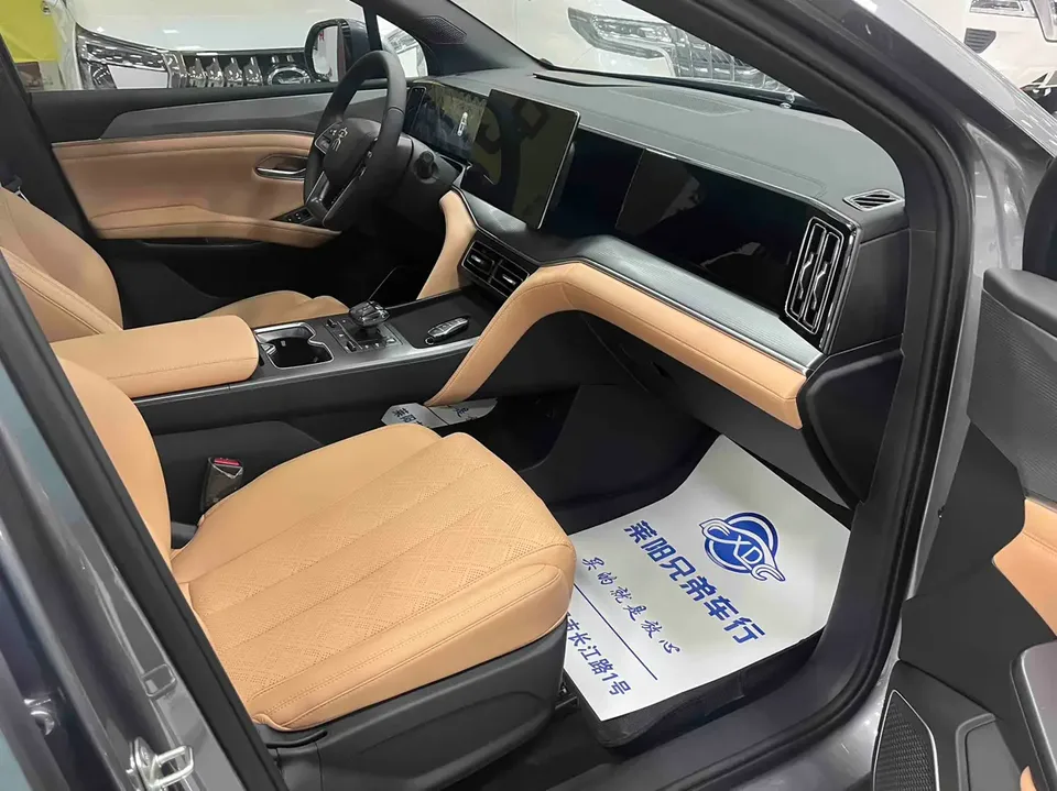 BYD Song L DM DM-i 112KM Leading Model 2025 — миниатюра 2
