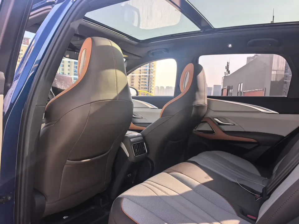 BYD Song Pro DM Song Pro DM 2022 DM-i 110km Flagship Pro 2022 — миниатюра 3