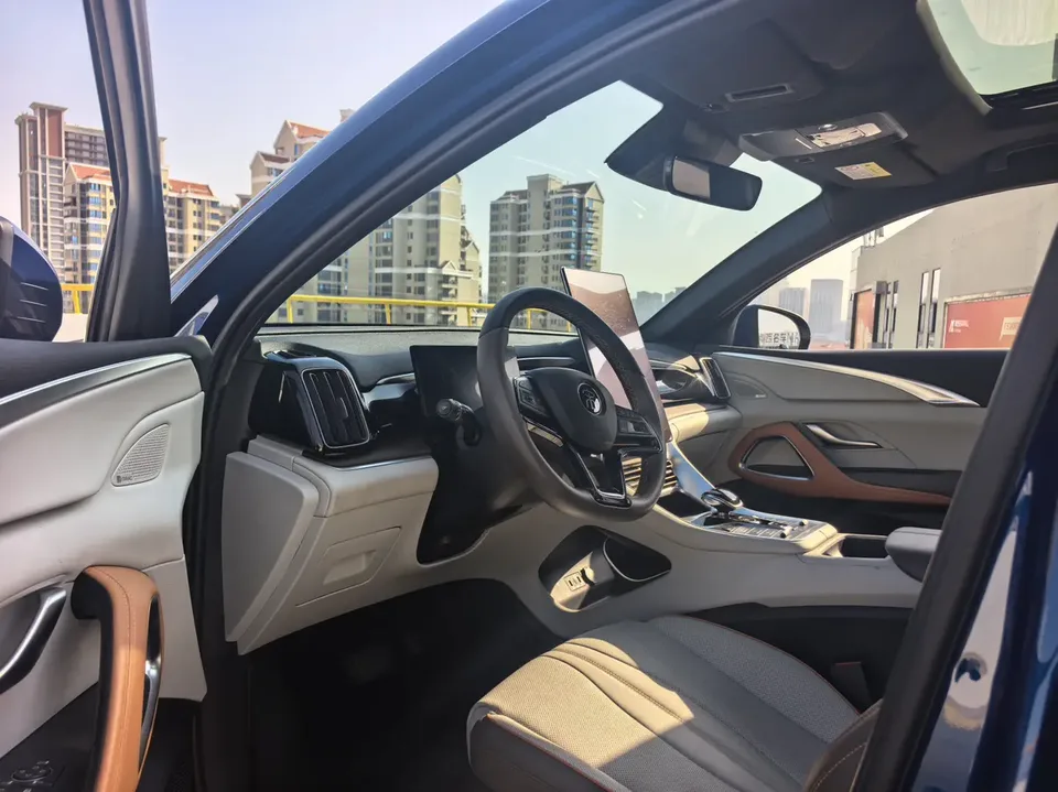 BYD Song Pro DM Song Pro DM 2022 DM-i 110km Flagship Pro 2022 — миниатюра 5