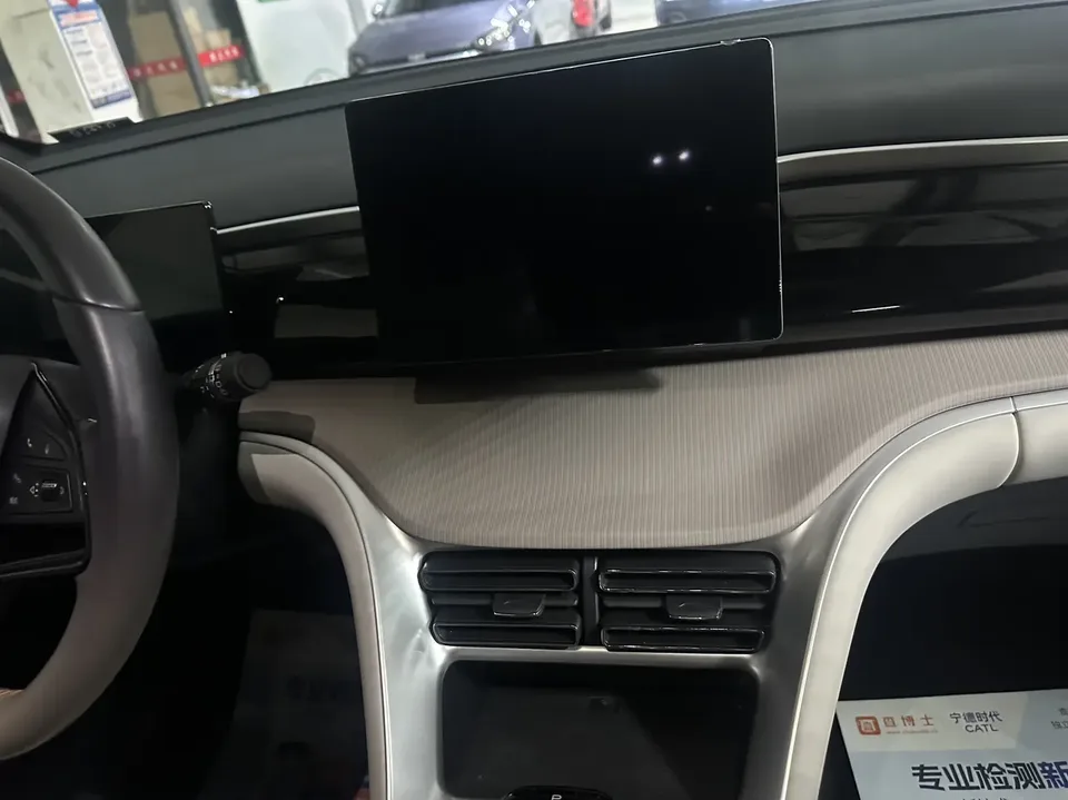 BYD Song Pro DM Song Pro DM 2025 Second Generation DM-i 75KM Leading Edition 2025 — миниатюра 2