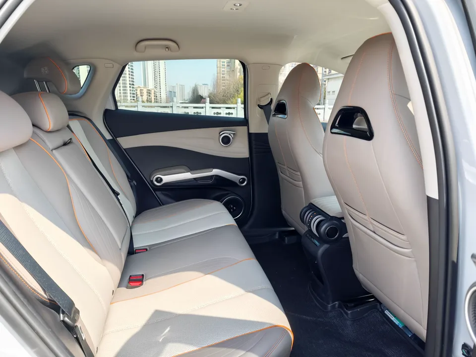 BYD Yuan Plus Honor Edition 510KM Leading Edition 2025 — миниатюра 4