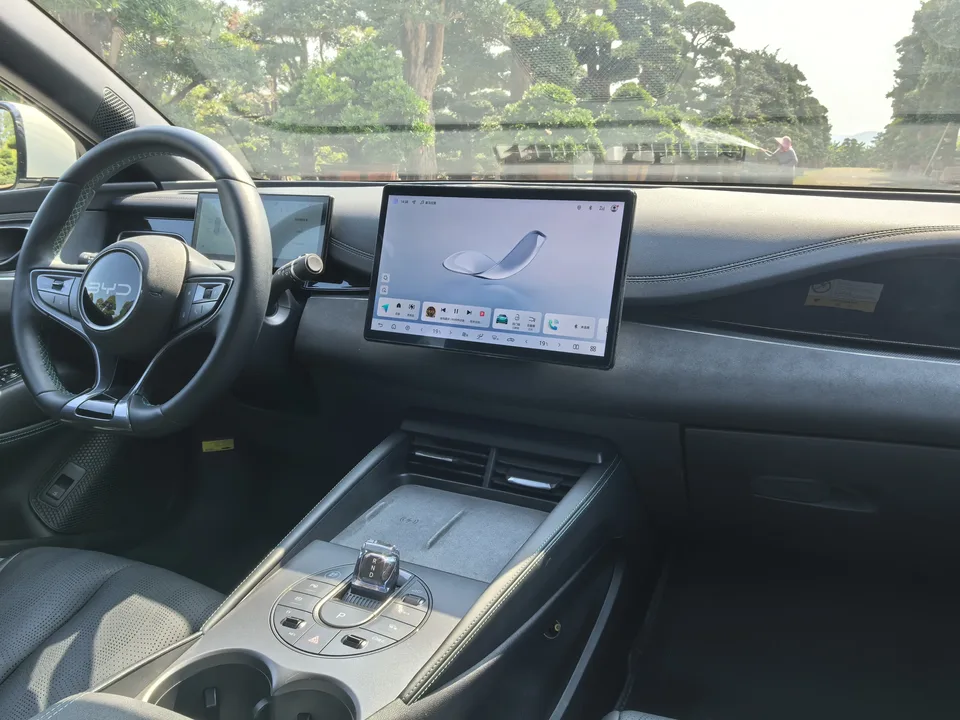 BYD Seal 06DM Intelligent Driving Edition DM-i 120KM Premium Edition 2025 — миниатюра 3
