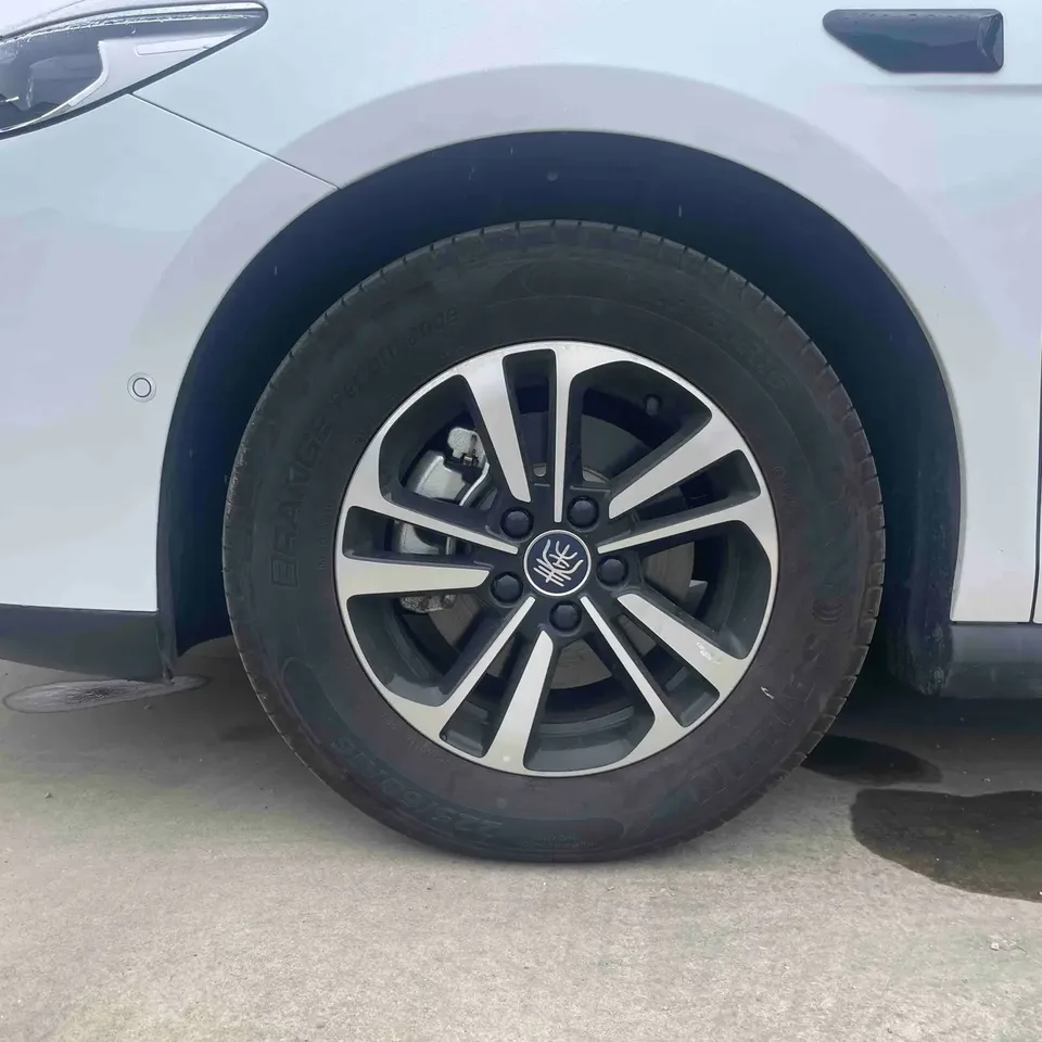 BYD Qin PLUS DM Qin PLUS DM 2025 Intelligent Driving Edition DM-i 120KM Beyond Edition 2025 — thumbnail 5