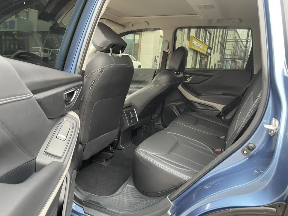 Subaru Forester FORESTER 2022 2.0i AWD Deluxe Edition EyeSight 2022 — миниатюра 4